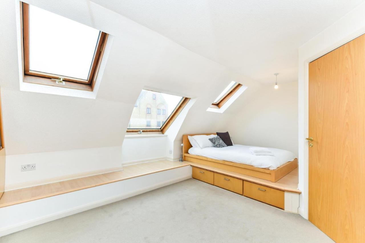 Modern 4 Bedroom Terraced House By The Thames Apartament Londra