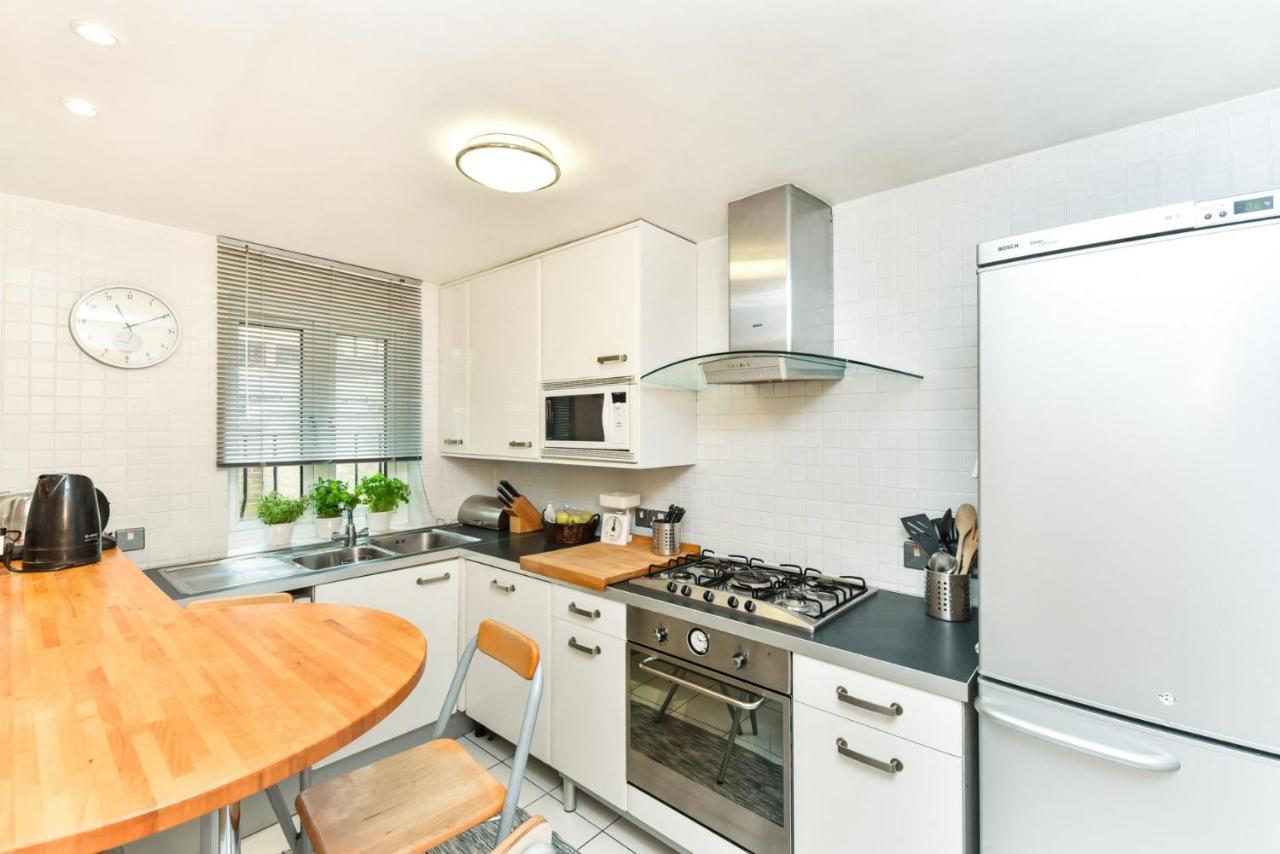 Apartament Modern 4 Bedroom Terraced House By The Thames *